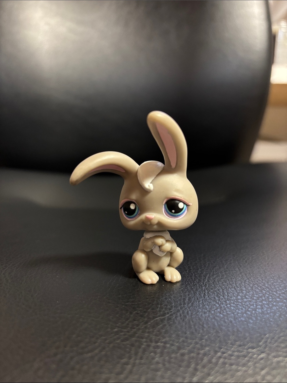 Littlest Pet Shop LPS #14 Gray Bunny Rabbit
